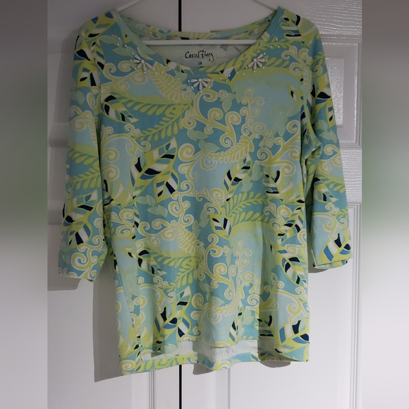 Tops - Coral Bay Size Medium Elegant Women's Top with Floral Design